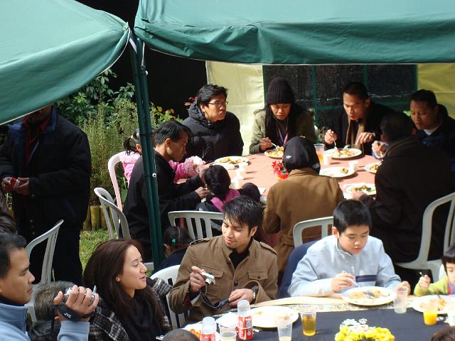 DSC00230.JPG - participants enjoying a malaysian lunch