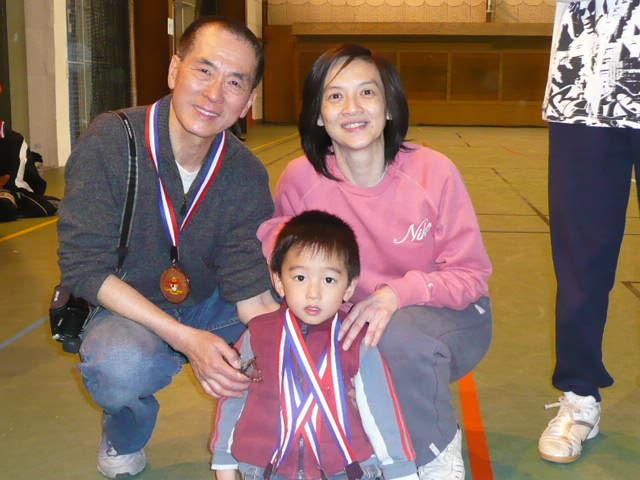 P1080160.JPG - medal winning family